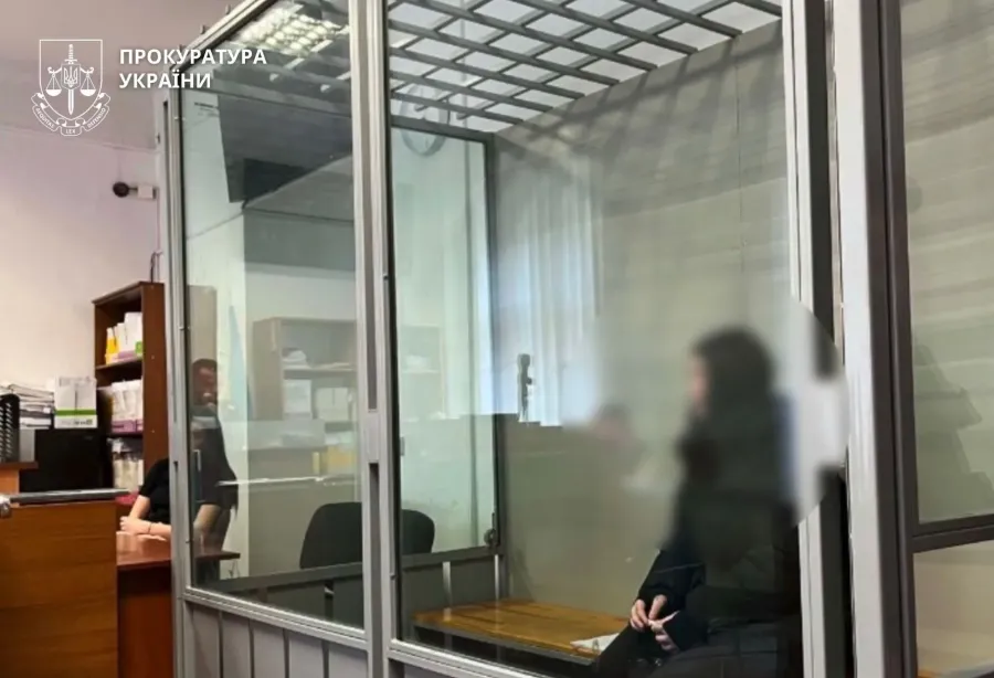 Суд призначив зрадниці мінімальний термін у 3 роки тюрми. Фото: Прокуратура
