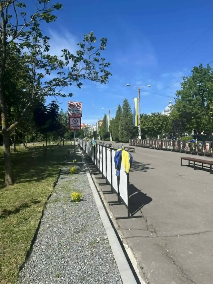 За підрахунками комунальників реконструкція Алеї віри та надії обійдеться у 15-120 мільйонів гривень. Фото: "Вікна"