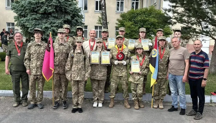 Рій "Вітрогони" Калуського ліцею №10 виборов перемогу та став найкращим серед учасників області