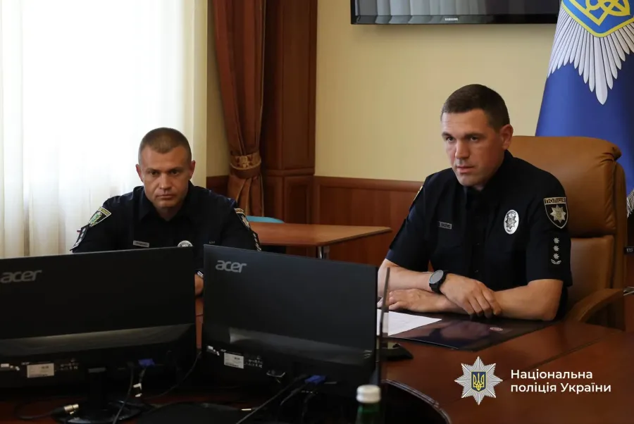 Віталій Глущенко (зліва) координуватиме діяльність кримінальної поліції Прикарпаття