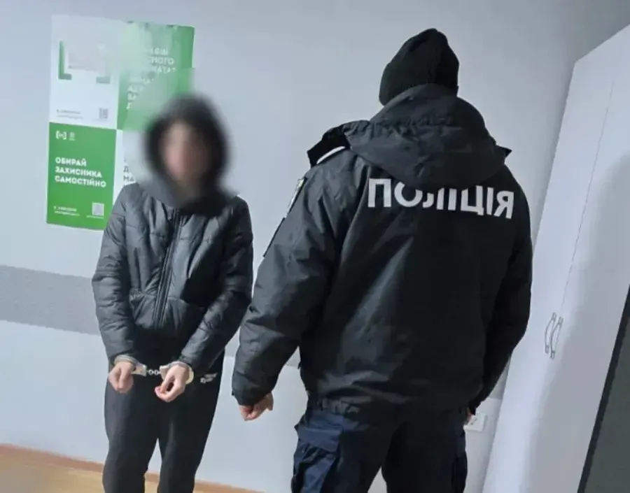 Дівчина перебуває під вартою в Івано-Франківській установі виконання покарань №12
