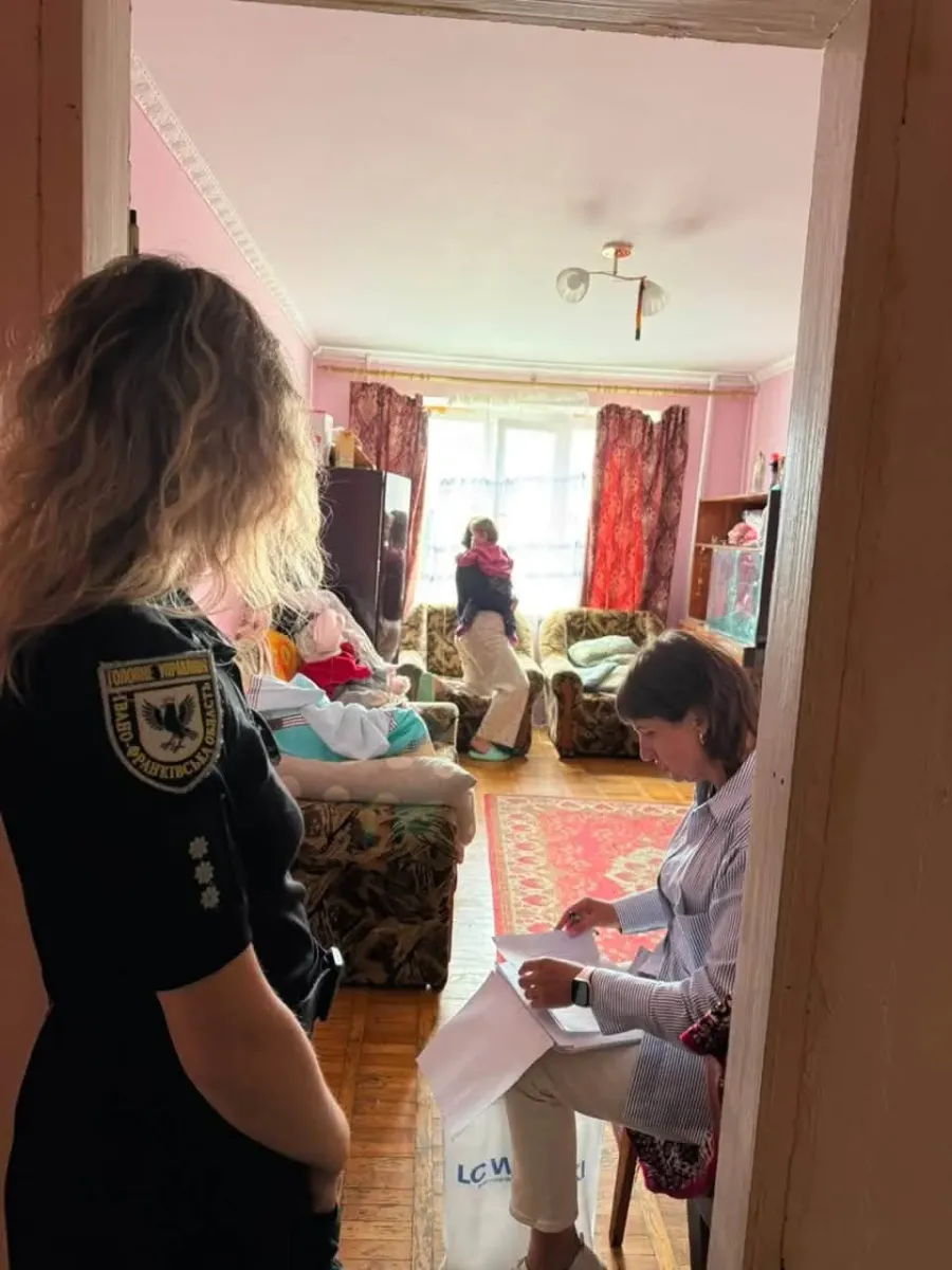 На обліку в Калуському районі перебуває 123 дитини, які живуть у складних умовах. Фото: Калуська РДА