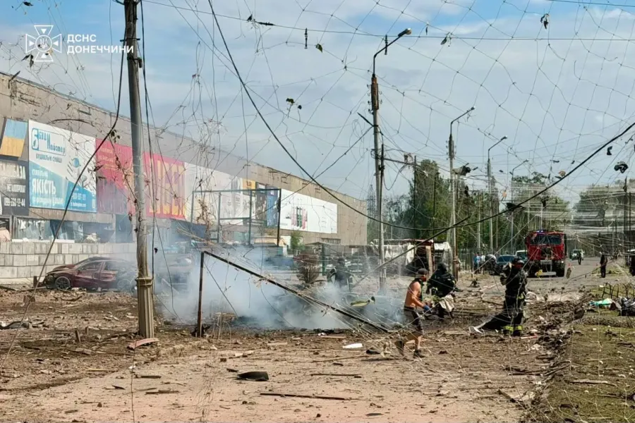 РФ завдала удару по полігону під час виставки озброєння. Фото: ДСНС