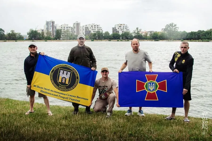 Подолати дистанцію у шість з половиною кілометрів у морі — дуже складне завдання
