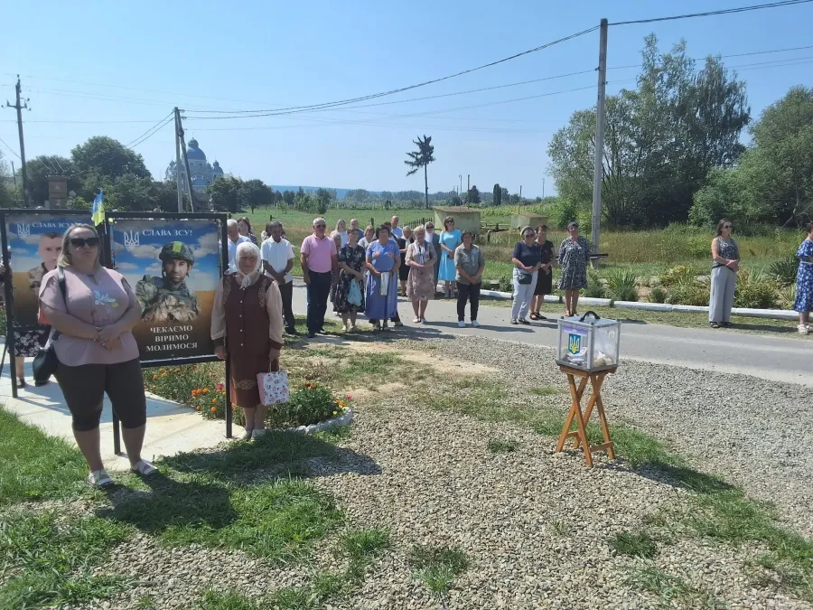 За повернення зниклих безвісти захисників моляться кожної першої неділі місяця. Фото: Микола Івахнюк