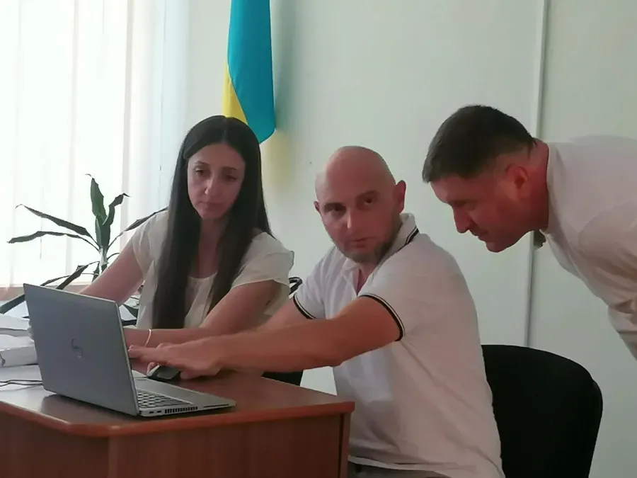 Виявилося, що з’ясувати, коли був створений першочерговий файл без флешки або самого комп’ютера, на якому у 2022 році створили файли, неможливо