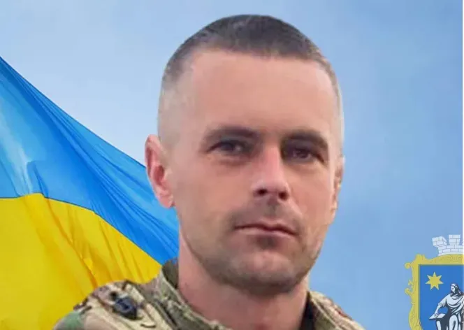 Військового Ігоря Довбняка нагороджено почесним нагрудним знаком «Комбатантський хрест»