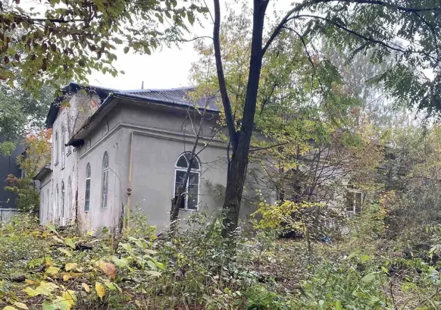 У 2008 році будівлі надали статус "резиденції міського голови", проте вона досі руйнується