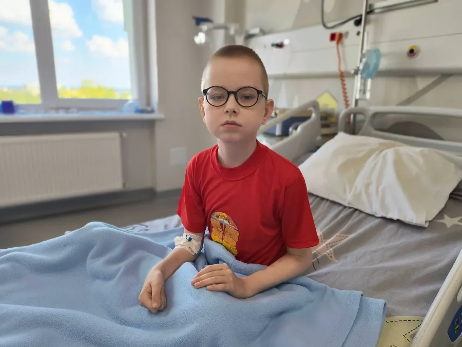 З весни цього року життя Віталіка трималося виключно на гемодіалізі. Фото: Дитяча Лікарня Святого Миколая