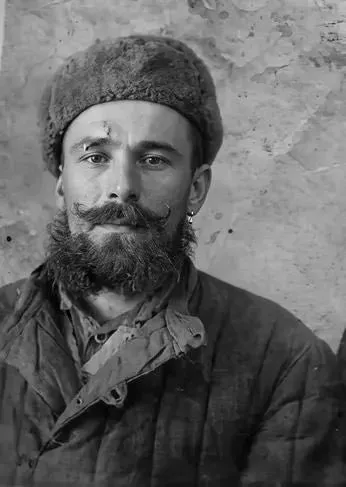 Михайло Шумський у концтаборі. Фото надане Марією Бендас