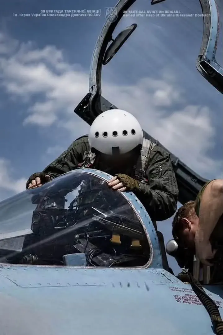 До відбиття повітряного нападу була залучена авіація. Ілюстроване фото: 39 бригада тактичної авіації